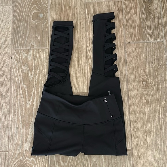 CALIA Leggings with Side Cutouts - Picture 1 of 7